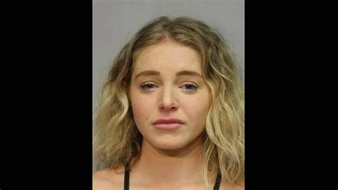 courtney clenney arrested|An OnlyFans model is accused of murder in her。